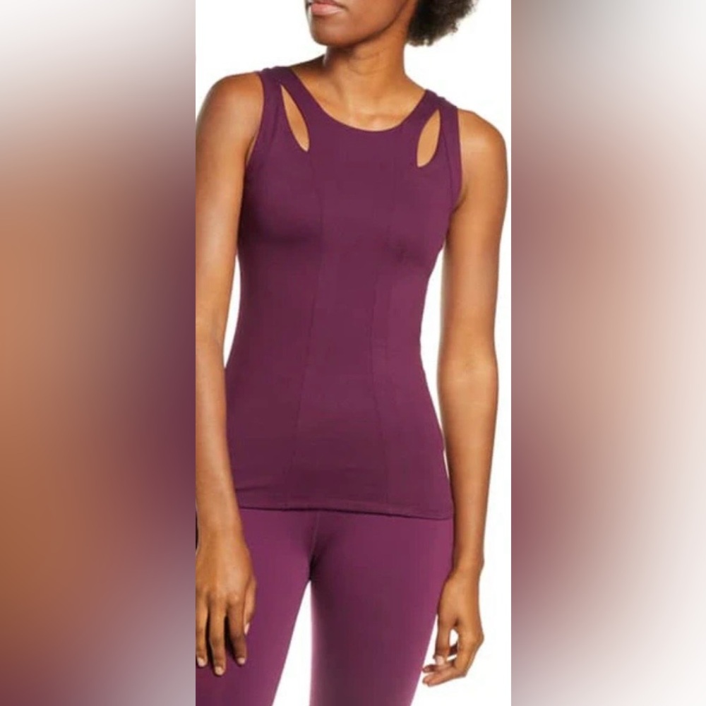 Alo Long Arch Tank Black Plum